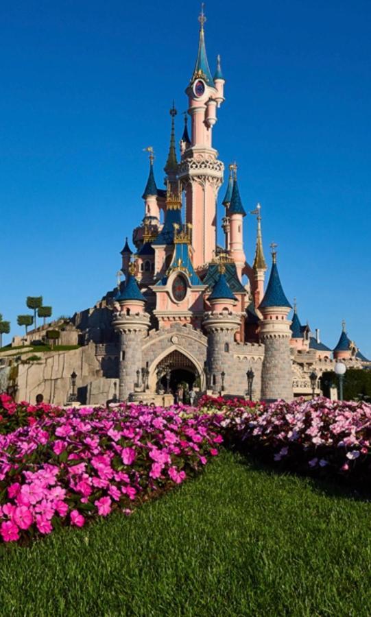 Happiness Disney Saint-Germain-sur-Morin Exterior photo